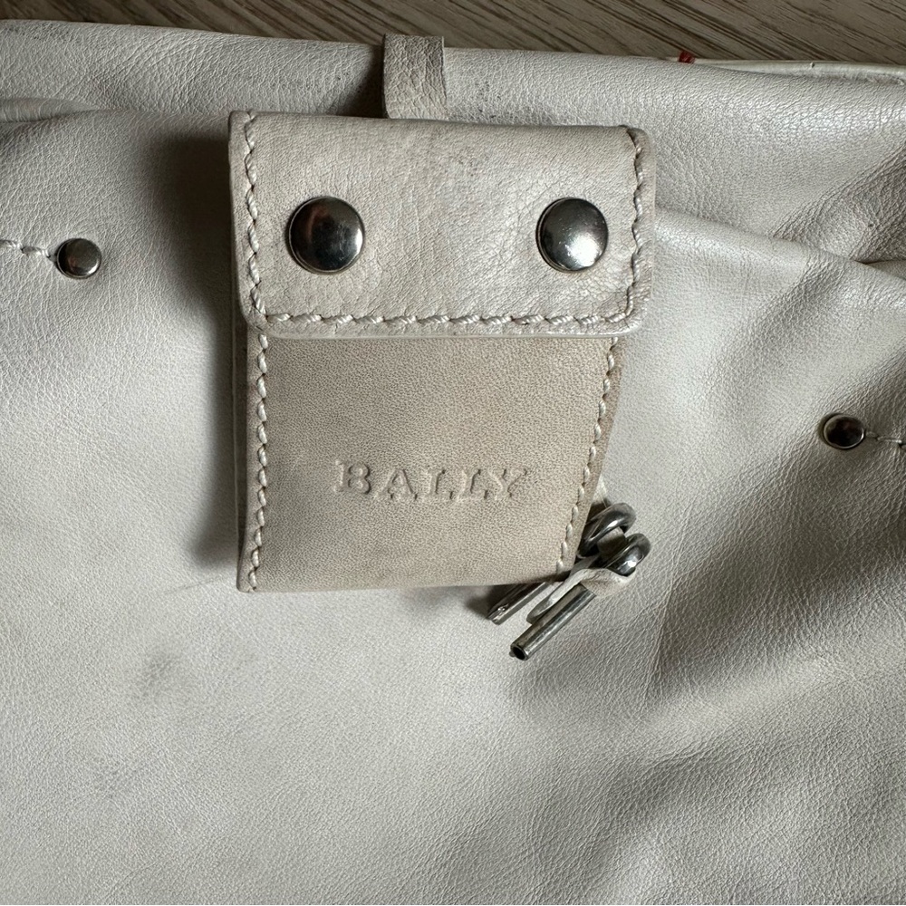 Bally White Large Leather Red stripe Shoulder Bag - Picture 4 of 9